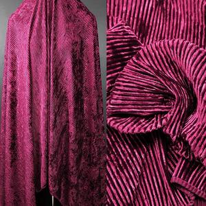 ชุดเดรสผ้ากำมะหยี่อัดพลีทสีเขียวสำหรับผู้หญิงชุดเดรสผ้ากำมะหยี่ลายทางหรูหราสีเขียวแบบเฉพาะกลุ่ม - Product Image 2