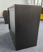 Commode de chambre moderne en bois massif avec 3 tiroirs et panneau en mélamine pour appartement