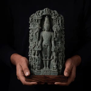 Escultura de Chaturbhuj Vishnu del siglo XII, réplica del Museo del Conservador Cósmico, pieza decorativa para santuario. - Product Image 2