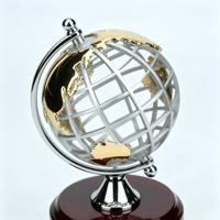 Trophée globe métallique gravé sur mesure, base en bois rouge, H200mm, sablage, impression laser UV, cadeau souvenir pour cérémonie de remise des prix d'entreprise