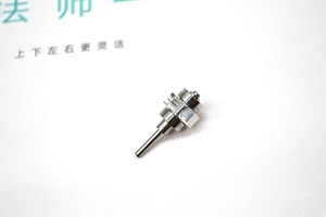 5 Piezas de Turbina Dental LED de Alta Velocidad con Iluminación Automática y <span class=keywords><strong>4</strong></span> Salidas de Agua para Perforación Dental y Preparación de Cavidades - Product Image 3