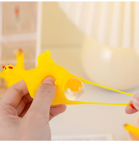 Juguete Antiestrés de Gallinas que Ponen Huevos, Divertido Llavero para Aliviar el Estrés, Juguete de Broma para Fiestas y Bromas - Product Image 4