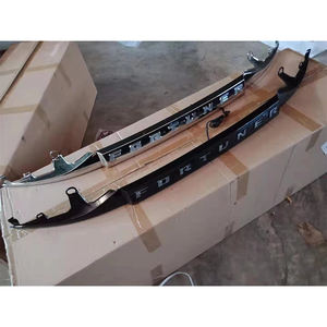 Accesorios Exteriores para Carrocería Cromado Negro Embellecedor Tira LED para Portón Trasero para Kit <span class=keywords><strong>de</strong></span> Carrocería <span class=keywords><strong>de</strong></span> Toyota Fortuner - Product Image 3