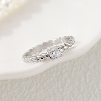 Zhongzhe cincin Zircon bertatahkan putaran romantis dan modis, cincin zirkon baja tahan karat mewah ringan untuk wanita