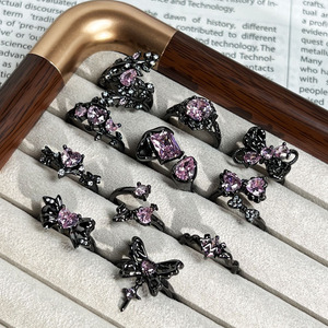 Bague en zircon rose avec bande noire pour femmes, anneaux à épines pour femmes, bijoux punk, anneau ouvert à cœur à épines, papillon - Product Image 6