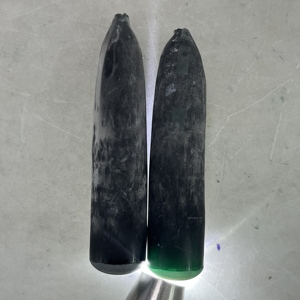 พลอยสปิเนลสีเขียวสังเคราะห์แบบไม่เจียระไนสำหรับการตัดพลอย - Product Image 1