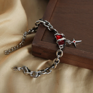 Joyería impermeable pulsera <span class=keywords><strong>de</strong></span> circón <span class=keywords><strong>de</strong></span> color cuadrado <span class=keywords><strong>Cadena</strong></span> <span class=keywords><strong>de</strong></span> doble capa hipoalergénica pulsera <span class=keywords><strong>de</strong></span> acero inoxidable apilada joyería - Product Image 3