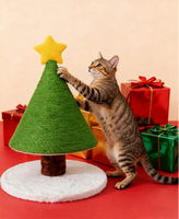 Arbre à chat en forme de sapin de Noël avec poteaux recouverts de sisal - Meubles pour chat à plusieurs niveaux pour grimper, gratter et s'asseoir