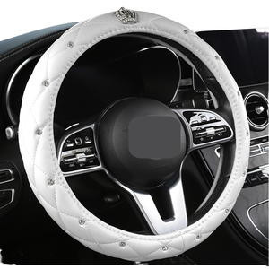 Accesorios Brillantes para Mujer, Funda Universal Antideslizante para Volante con Cristales de Imitación, Hecha de Cuero - Product Image 1