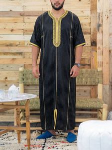 Túnicas Largas para Hombres Musulmanes, Kimonos Juba de Estilo Marroquí con <span class=keywords><strong>Bordado</strong></span> y Rayas de Manga Corta para Hombres Árabes - Product Image 1