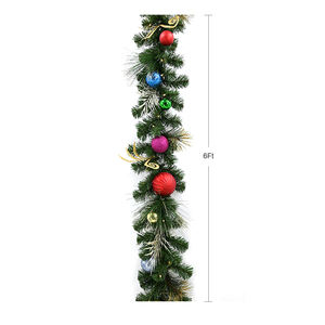 Guirnalda Decorativa para Puerta Ecológica Personalizada de Buena Calidad, Guirnaldas Navideñas Artificiales de PVC - Product Image 1