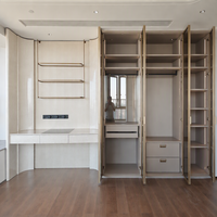 Meuble de chambre à coucher de luxe moderne : Armoire, coiffeuse cintrée, dressing en verre avec rangement et placards à vêtements avec tiroirs
