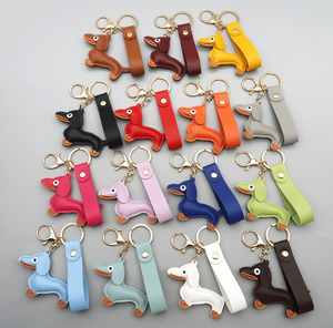 Porte-clés Chien Mignon <span class=keywords><strong>en</strong></span> <span class=keywords><strong>Cuir</strong></span> PU, Breloque Animale 3D avec Poignée <span class=keywords><strong>en</strong></span> Corde, Breloque de Sac Chiot, Cadeaux, Logo Métallique Personnalisé, Mini Porte-clés Chien - Product Image 1