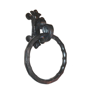 Toallero de pared forjado a mano - Product Image 1