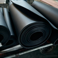 Feuille de caoutchouc EPDM conductrice, produit d'usine, bonne absorption acoustique, feuille autocollante