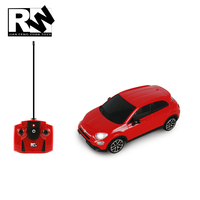 Modèle à l'échelle 1/24 Voiture télécommandée Fiat 500X sous licence RW Jouet pour filles