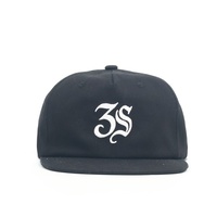 Op maat gemaakte hoogwaardige ongestructureerde geborduurde logo zwarte katoenen snapback pet outdoor fashion hiphop