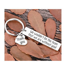 Llavero <span class=keywords><strong>de</strong></span> Acero Inoxidable con la Frase 'No Seríamos el Equipo Sin Ti', Regalo <span class=keywords><strong>de</strong></span> Agradecimiento para Compañeros <span class=keywords><strong>de</strong></span> Trabajo - Product Image 3