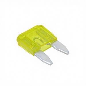 Fusible Metálico GF11007G DC 4A de Baja Capacidad de Ruptura, Color Marrón - Product Image 3