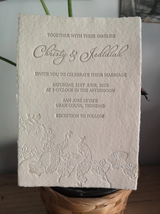 Lüks Zarif Çiçek Desenli Baskı Tasarımı, Karmaşık Çiçekler ve Yapraklar Dokulu Pamuklu Kağıt Düğün Davetiyesi - Product Image 6