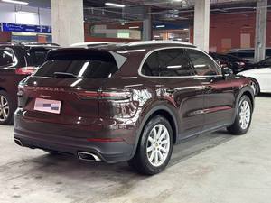 <span class=keywords><strong>Porsche</strong></span> <span class=keywords><strong>Cayenne</strong></span> 3.0T Automatica Viola/<span class=keywords><strong>Nera</strong></span> Euro 6 SUV di Lusso Usata del 2020 Pronta per l'Esportazione Globale - Product Image 5