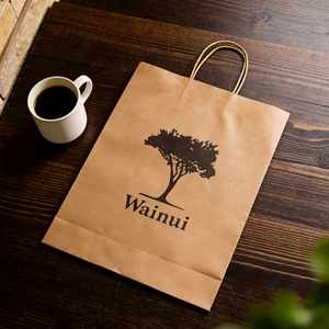 ถุงกระดาษคราฟท์สีน้ำตาลแบบมีหูหิ้วสำหรับใส่เสื้อผ้า ผลิตตามสั่งจากโรงงาน - Product Image 3