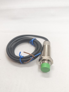 مستشعر مفتاح تقاربي حثي غير دافق بدرجة ممتازة FHc 24Vdc <span class=keywords><strong>3</strong></span> سلك حجم M12 مع كابل 2 متر 10 - Product Image 2