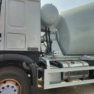 <span class=keywords><strong>Camión</strong></span> Mezclador de Concreto SINOTRUK HOWO de Servicio Pesado, 375HP, 6*4, 10-12m³, Vehículo Mezclador de Cemento de 10 Ruedas para África - Product Image 6