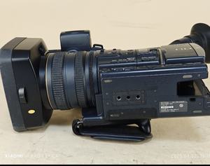 كاميرا فيديو احترافية مستعملة بالجملة من طراز Sony HDR-AX2000E مع عدسة تكبير بصري 12x - Product Image 6