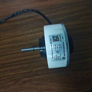 ชิปมอเตอร์ BLDC AC สำหรับ ODU ขนาด 30W ถึง 55W / ชิปเลส สำหรับยูนิตภายนอกอาคาร ใช้ในเชิงพาณิชย์/อุตสาหกรรม/ที่อยู่อาศัย โครงสร้างโลหะ - Product Image 1