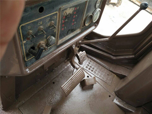 Bulldozer CAT D4H 2023 en Buen Estado, Ligeramente Usado, con Motor de 90HP, Capacidad de Aplicación de 8.6m y Cuchilla Grande para Construcción - Product Image 6