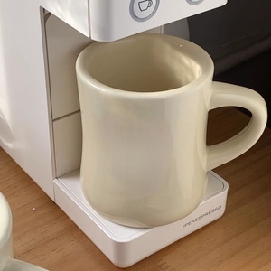 Taza de Cerámica de Color Sólido con Diseño Moderno y Simple, Linda Taza de Leche para Oficina, Taza de Café de Porcelana Color Beige con Logotipo Personalizado - Product Image 2