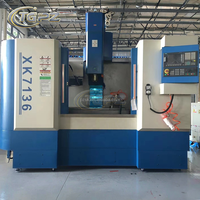 Petite machine de fraisage CNC à 3 axes verticale XH7136 Machine de fraisage CNC économique à vendre