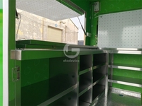 Kiosque alimentaire gourmet de petite taille, conteneur de cuisine exceptionnel avec petites roues, conception personnalisée, kiosque alimentaire entièrement équipé