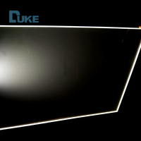 Feuilles de plexiglas Duke avec film dichroïque laminé sur feuille de coulée Pmma 10 pièces signe acrylique avec supports porte-feuille vierge