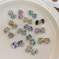 Décoration d'ongle de boule de diamant finie transparente de luxe K9 Support sans fond Long Pile droite Rock Candy Nail Rhinestones