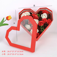 Boîtes en papier rigide recyclables personnalisées en forme de cœur avec gaufrage et finition brillante/mate pour l'emballage de cadeaux floraux et de bougies