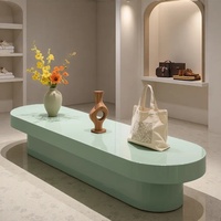 Comptoir de présentation de haute qualité, personnalisé, design simple et populaire, table de présentation de bijoux, table de présentation de vêtements, stand de présentation
