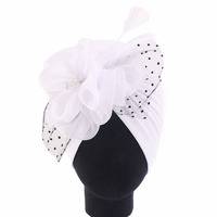 Topi Pernikahan Wanita Model Fashion Grosir Yiwu, Topi Bunga Besar Berbahan Kain Kasa Polos dengan Bulu