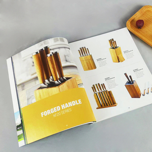 <span class=keywords><strong>Service</strong></span> d'impression de <span class=keywords><strong>magazines</strong></span> de mode personnalisés en carton et en carton duplex - Impression numérique Gaufrage Logo personnalisé Vente en gros - Product Image 1