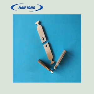 Placa de elevación de gancho ajustable Nantong M2000 de metal para accesorios de grapadora de cabezal único - Product Image 5