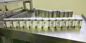 SKILT Automatic Labeling Machine For Square Hexagon Bottle Multi-sides Surface Label Applicator