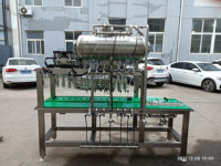 Machine de remplissage et de bouchage isobare multi-têtes pour bouteilles de bière, 4 à 10 têtes