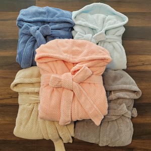 Vente en gros de vêtements de nuit de couleur unie pour femmes pour la maison, logo personnalisé, peignoir en velours corail confortable et épais pour l'hôtel, <span class=keywords><strong>spa</strong></span> et baignade - Product Image 2