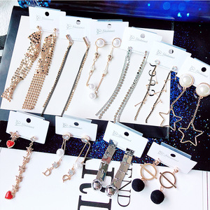 <span class=keywords><strong>Pas</strong></span> <span class=keywords><strong>cher</strong></span> cristal boucle d'oreille lot douzaine mélange mode boucle d'oreille chaude <span class=keywords><strong>à</strong></span> la mode bijoux bisutérus longue gland mode bizuteria boucle d'oreille - Product Image 6