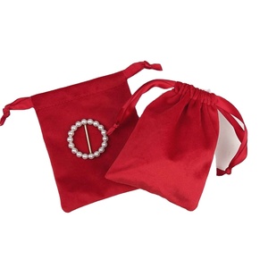 Sac à cordon en velours rouge épais, pochette en flanelle douce et lourde pour montre, flacon de parfum, cosmétiques, emballage anti-poussière, logo personnalisé - Product Image 1