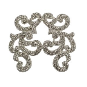 HC-0016 Hechun haute qualité cristal strass thermocollant Applique à <span class=keywords><strong>la</strong></span> mode carré fleur Motif pour <span class=keywords><strong>mariage</strong></span> Nail Art ABS - Product Image 2