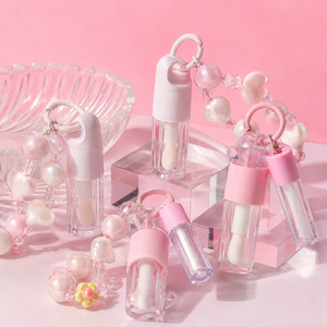 Tubes de brillant à lèvres personnalisés en gros avec bouchons à vis et applicateurs, divers pendentifs exquis et porte-clés - Product Image 2