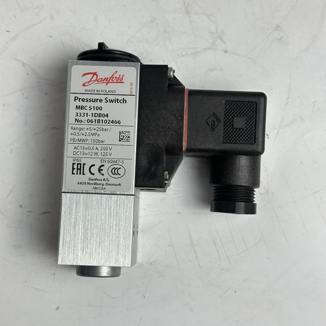 High Quality New Bus Air Pressure Switch 061B102466 Aluminum Housing for Danfoss for Higer Bus Brake Light 2 Pins 24V