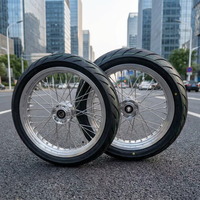 Kit de roues Supermoto KYZ Ultra Bee 17 pouces en alliage d'aluminium de qualité supérieure avec pneus et disques de frein pour la course sur piste, le drifting et la mise à niveau professionnelle des motos de course